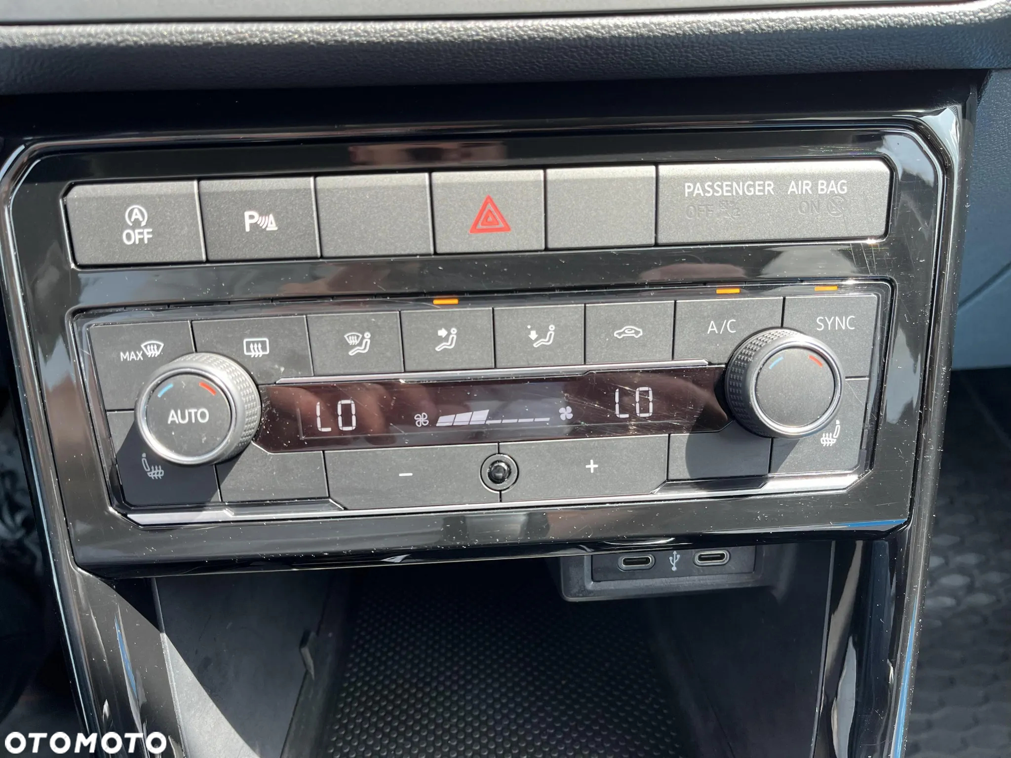 Volkswagen T-Cross 1.5 TSI ACT Style DSG - 29