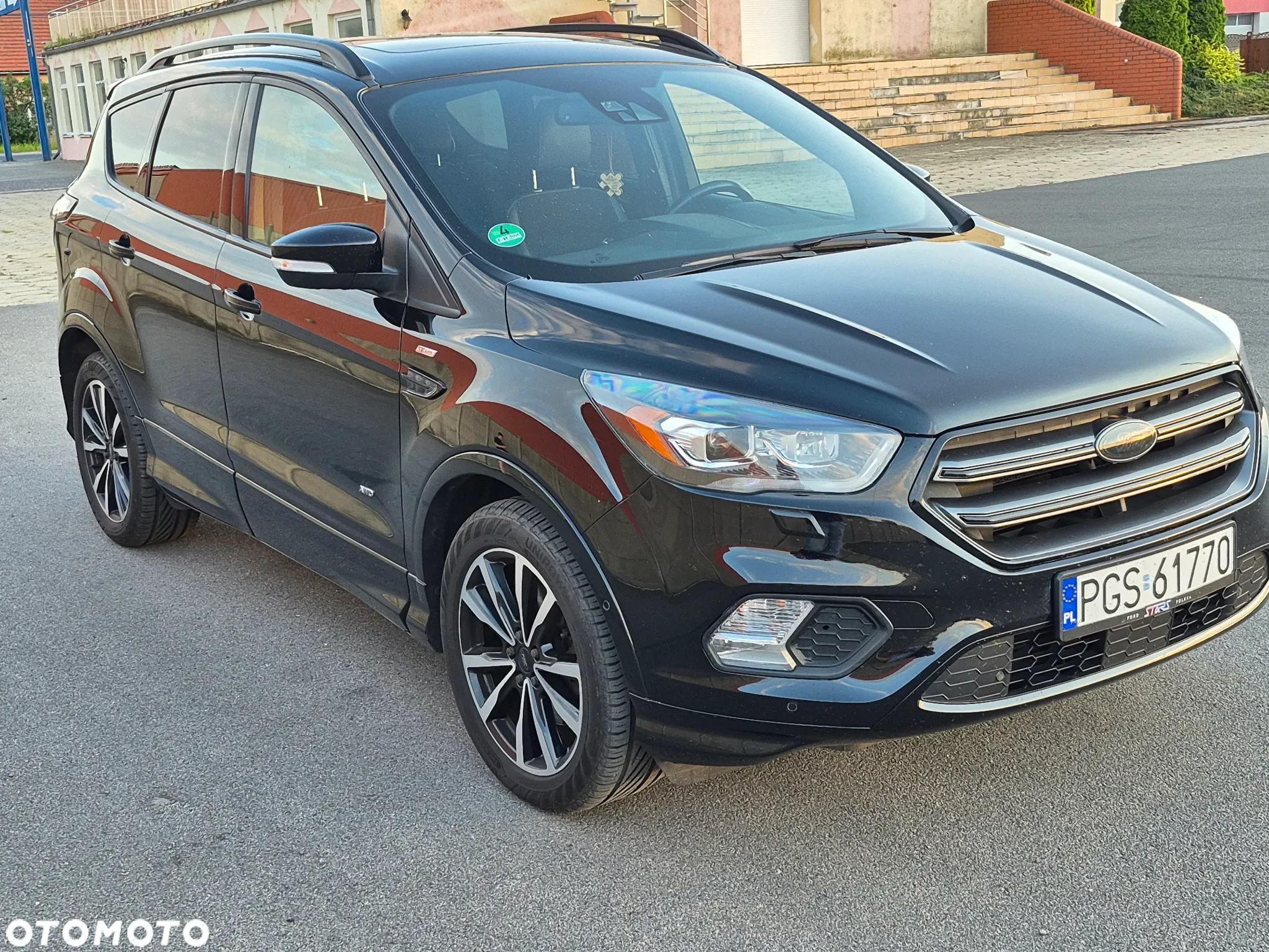 Ford Kuga 2.0 TDCi AWD ST-Line Black - 2