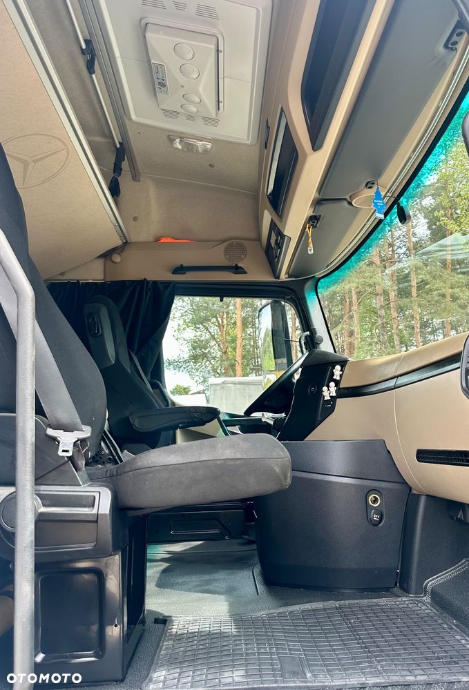 Mercedes-Benz ACTROS 1845 SPACE AUTOMAT RETARDER STANDKLIMA SPOJLERY WEBASTO LODÓWKA 2xALUTANK 700000km EURO 6 LOW DECK MEGA 2016 ŁADNY - 11