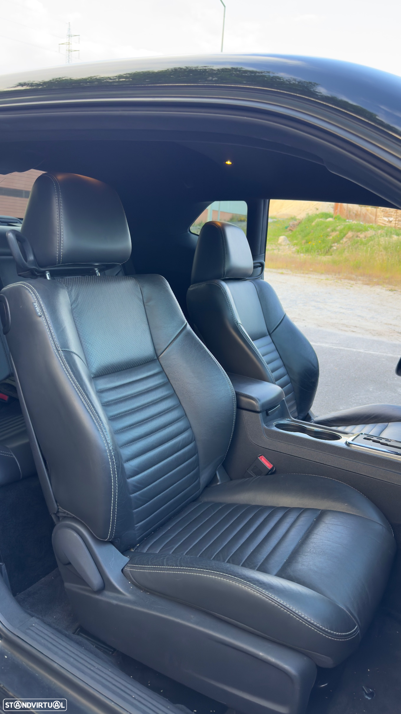 Dodge Challenger Auto SXT Plus - 14