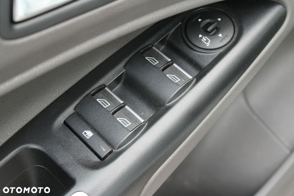 Ford Tourneo Connect - 17