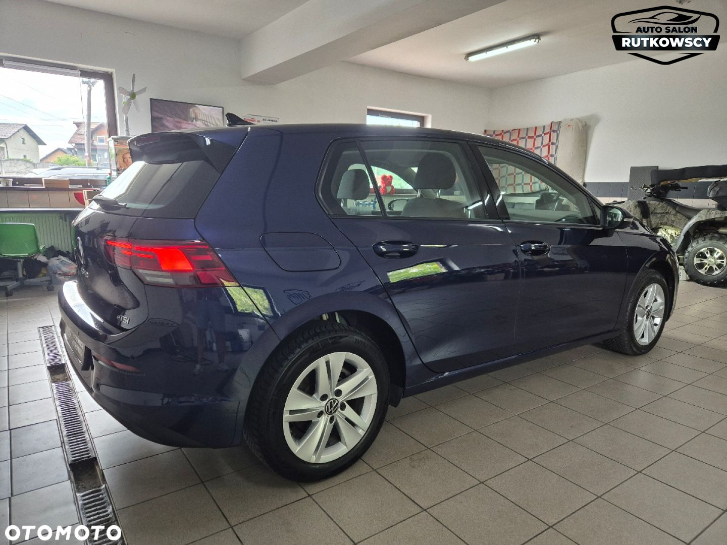 Volkswagen Golf - 6