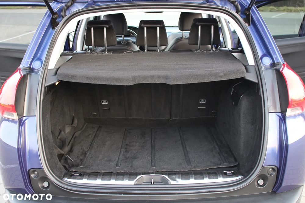 Peugeot 2008 1.6 e-HDi Allure S&S - 23