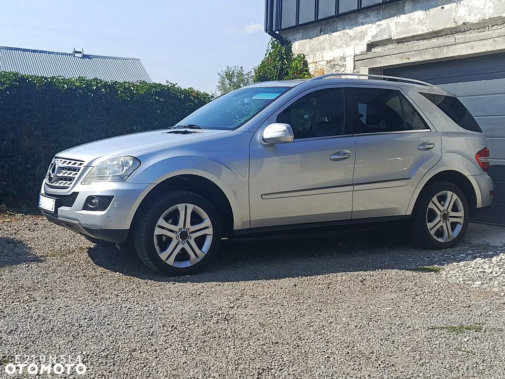 Mercedes-Benz ML 350 CDI 4Matic 7G-TRONIC DPF Grand Edition - 27