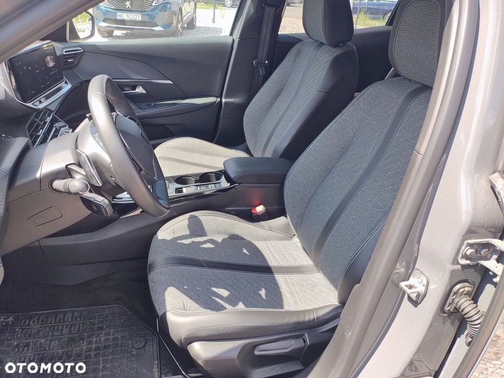 Peugeot 2008 1.2 PureTech Allure S&S EAT8 - 9