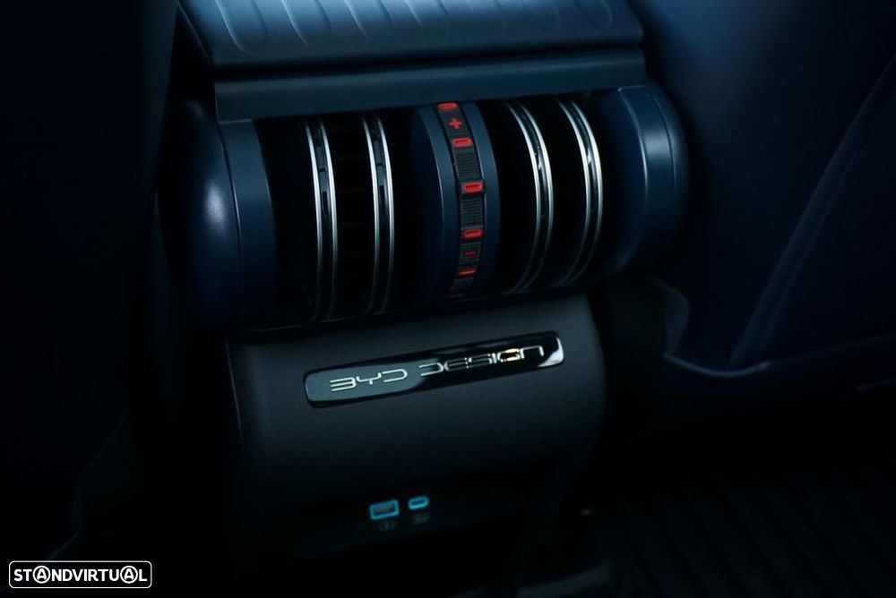 BYD Atto 3 60.48 kWh Comfort - 26