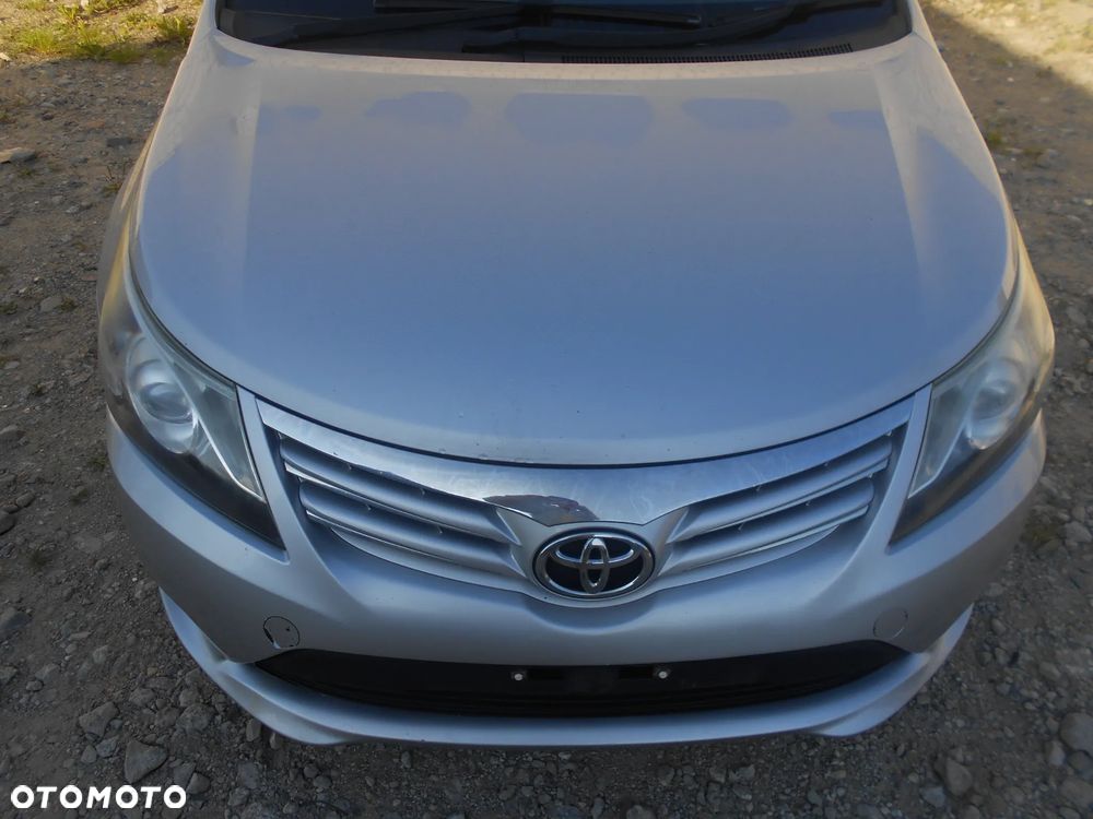 TOYOTA AVENSIS TR D-4D T27 2011-2015R LIFT  KOD LAKIERU 1F7 SILVER 2.0D4D 126KM SILNIK SKRZYNIA BLOTNIK DZWI MASKA KLAPA ZAWIESZENIE LAMPY WTRYSK WTRYSKI LUSTERKA BAK KOLO ZAPASOWE BELKA KLIMATYZACJA - 2