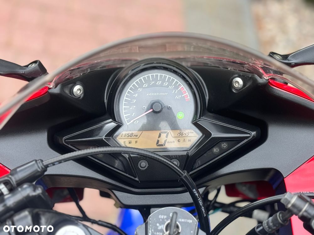 Honda CBR - 23