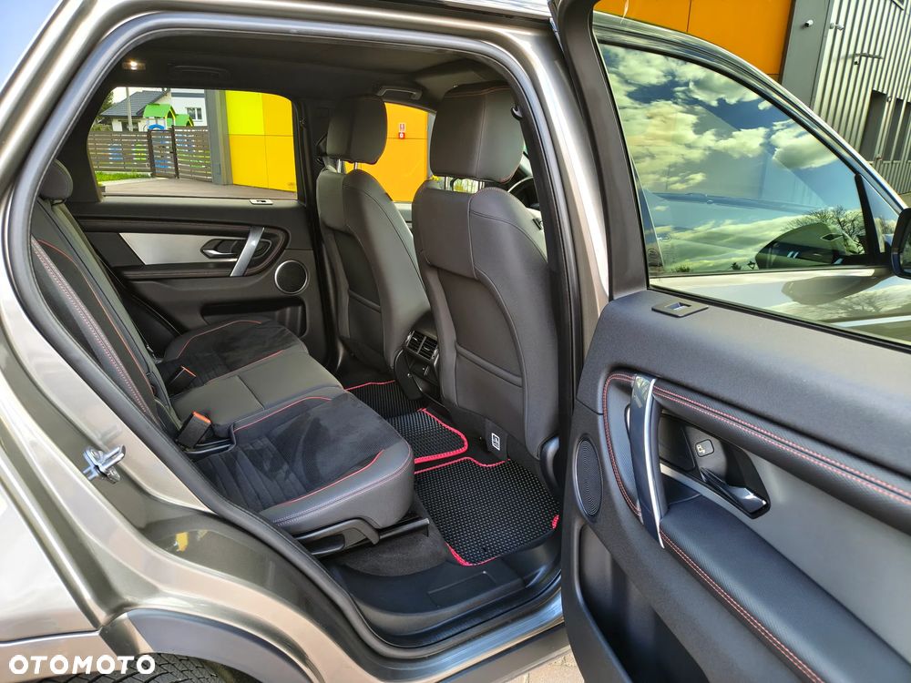 Land Rover Discovery Sport 1.5 P300e PHEV R-Dynamic HSE - 24