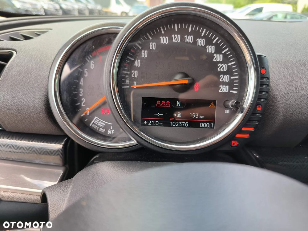 MINI Clubman One Blackyard - 18