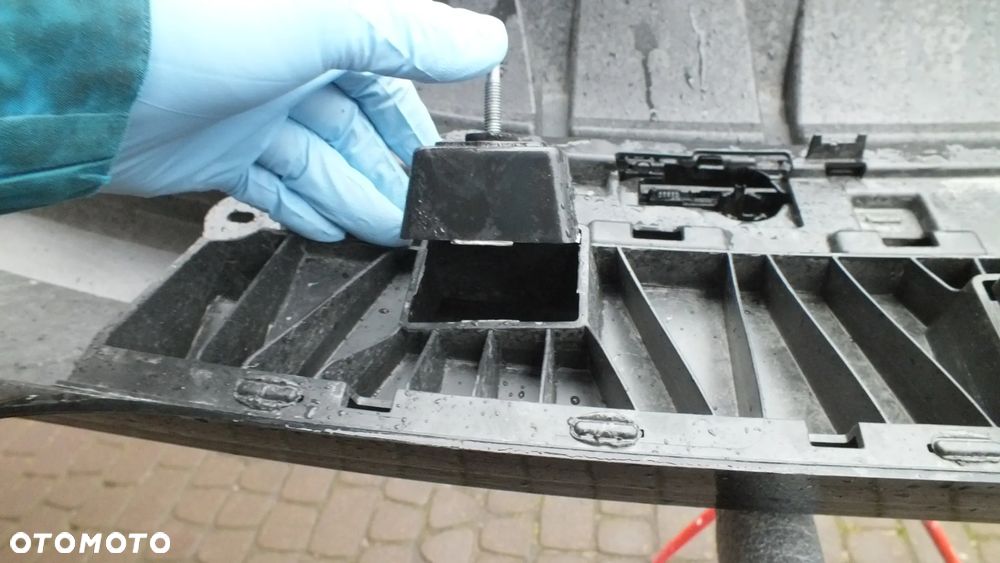 Zderzak tylny Audi E TrON 4KE807385 - 12
