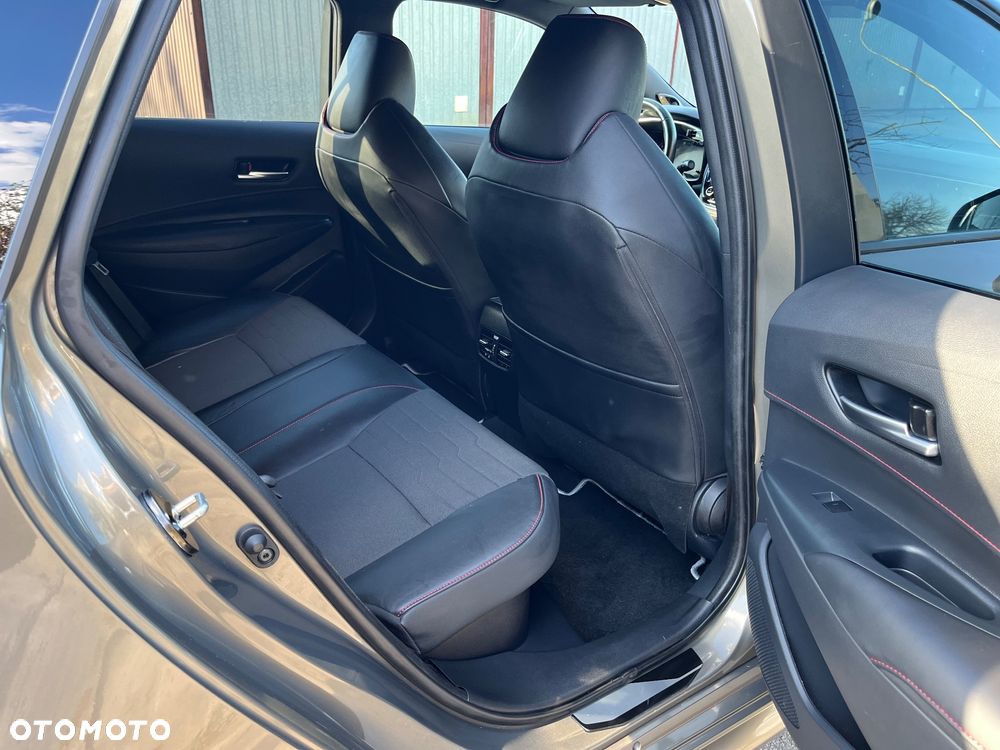 Toyota Corolla 2.0 Hybrid Executive - 19