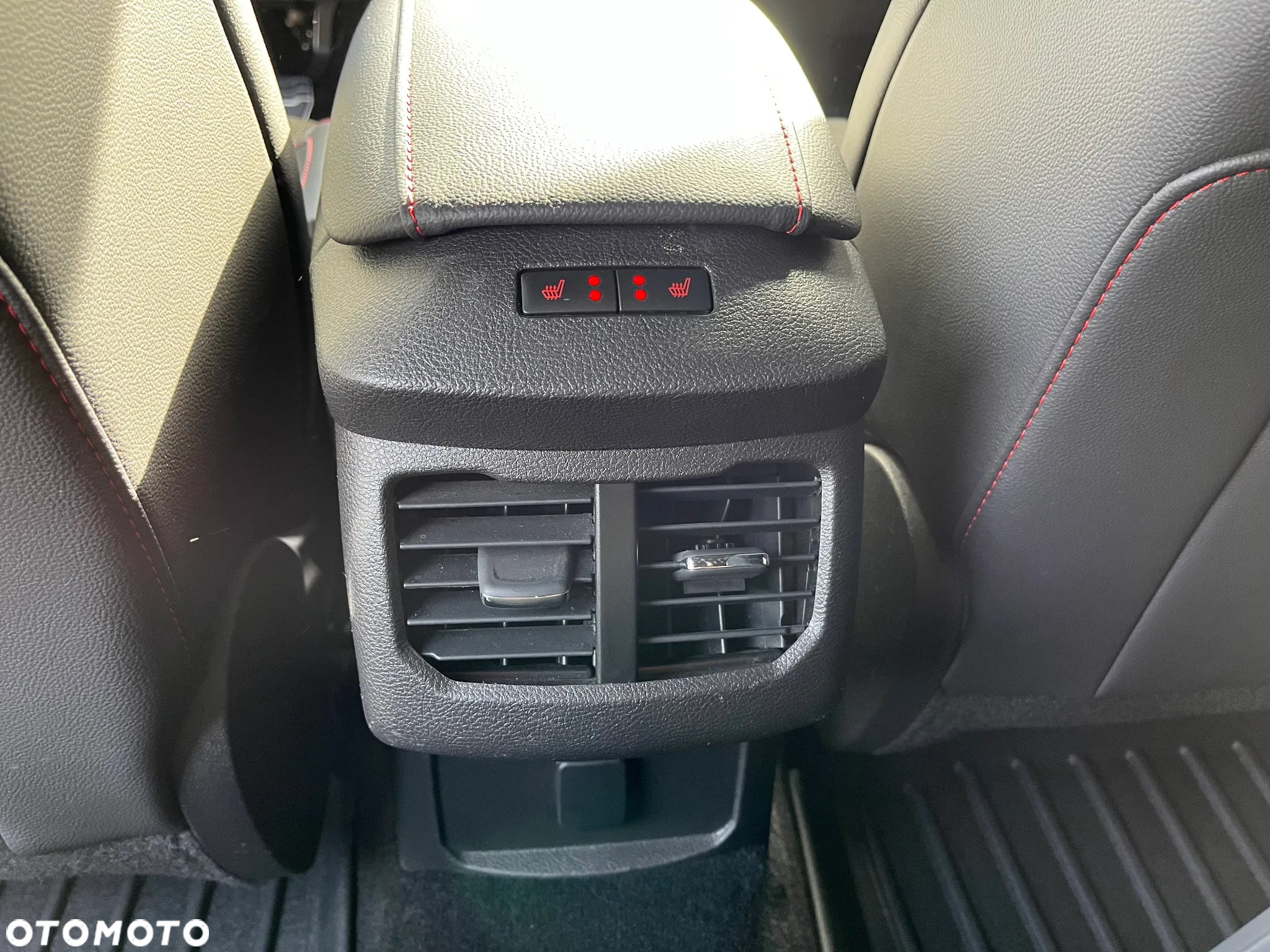 Ford Mondeo - 24