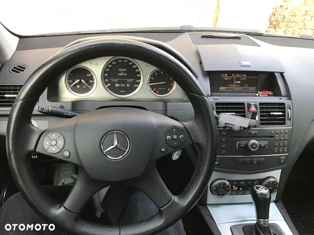 Mercedes-Benz Klasa C 180 Kompressor Automatik Classic - 2