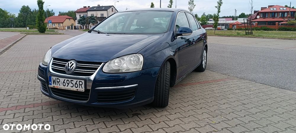 Volkswagen Jetta 1.9 TDI Comfortline - 12