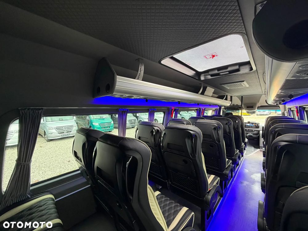 Mercedes-Benz Sprinter 519 - 29