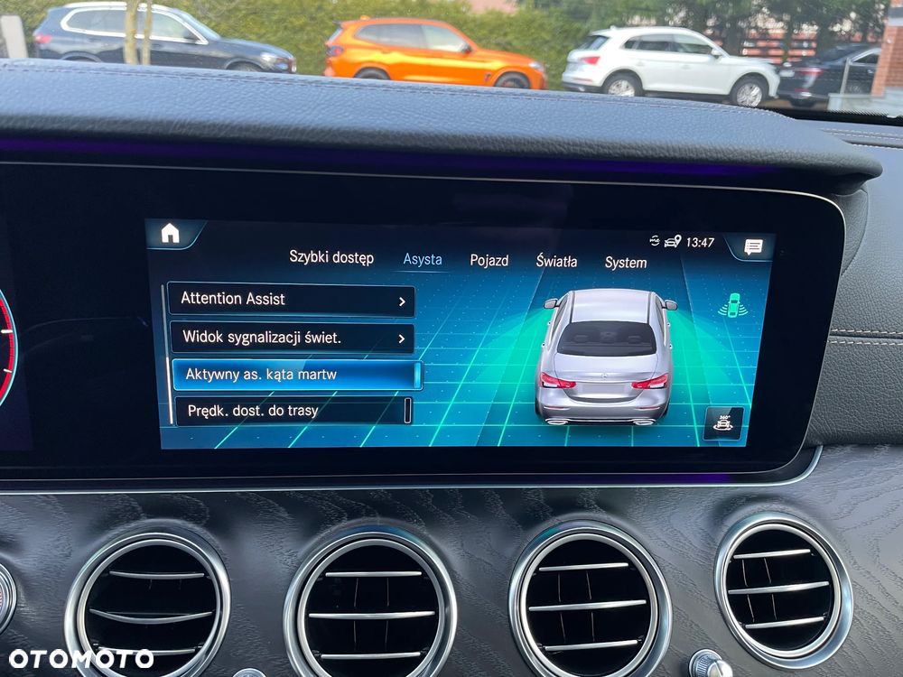 Mercedes-Benz Klasa E 220 d 4Matic 9G-TRONIC Exclusive - 35