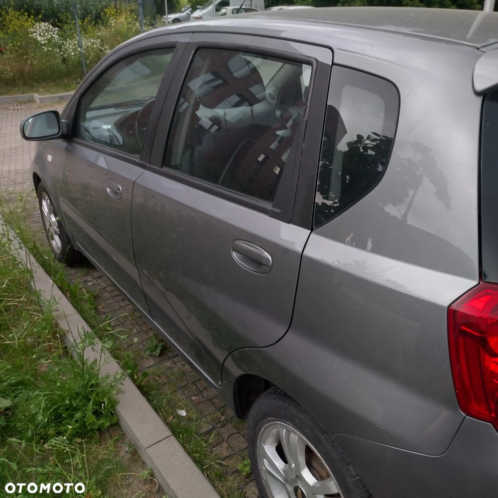 Chevrolet Aveo - 3
