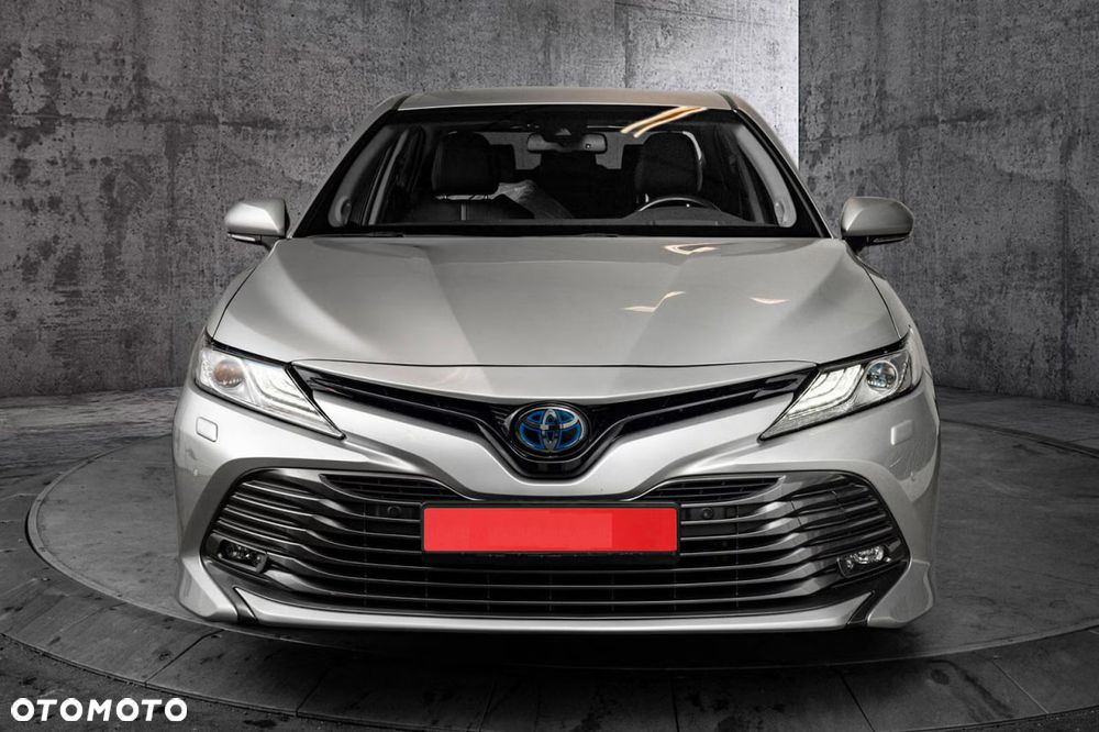 Toyota Camry 2.5 Hybrid Prestige CVT - 2