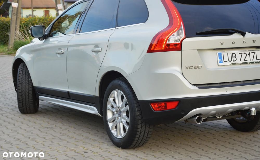 Volvo XC 60 - 4