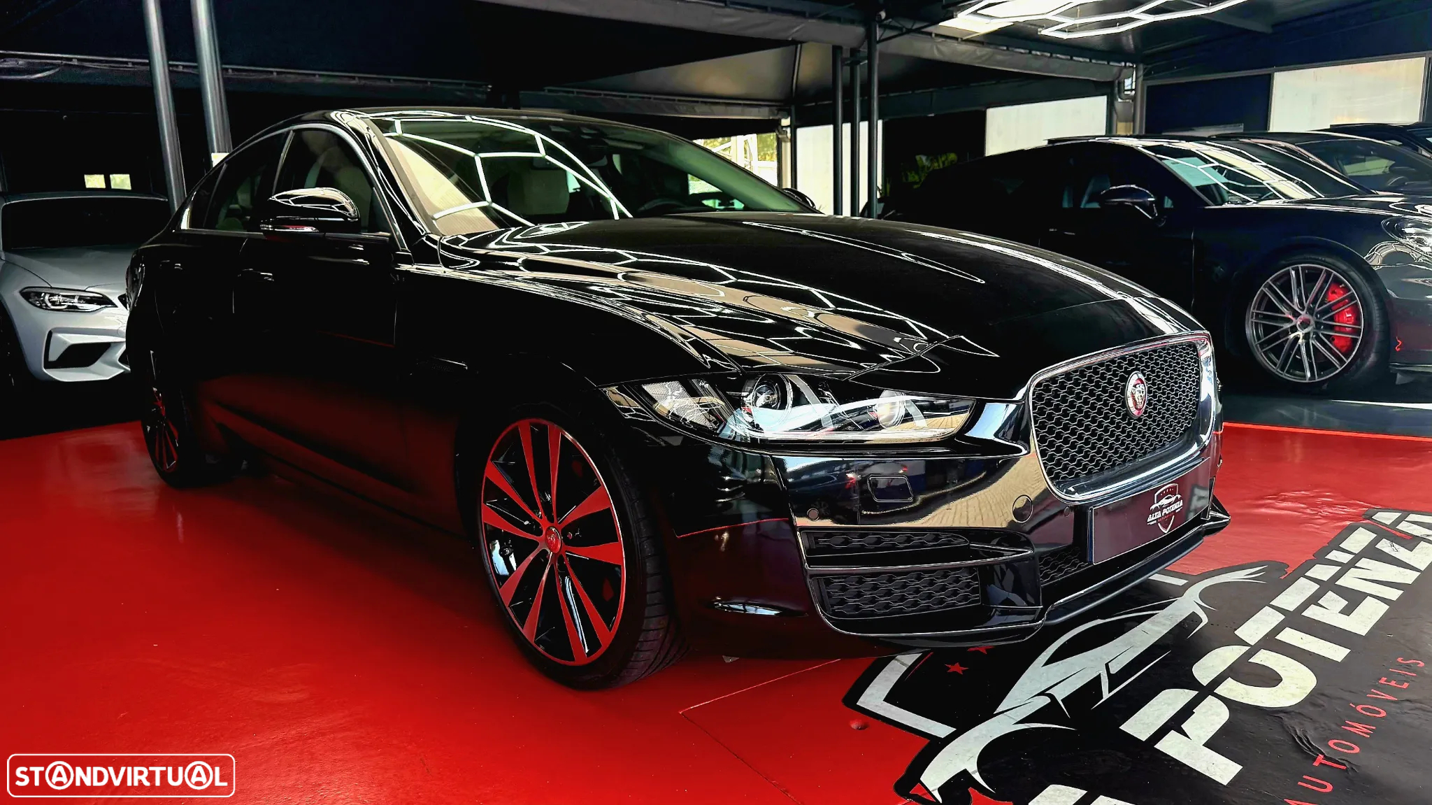 Jaguar XE 2.0 D Prestige Aut. - 3