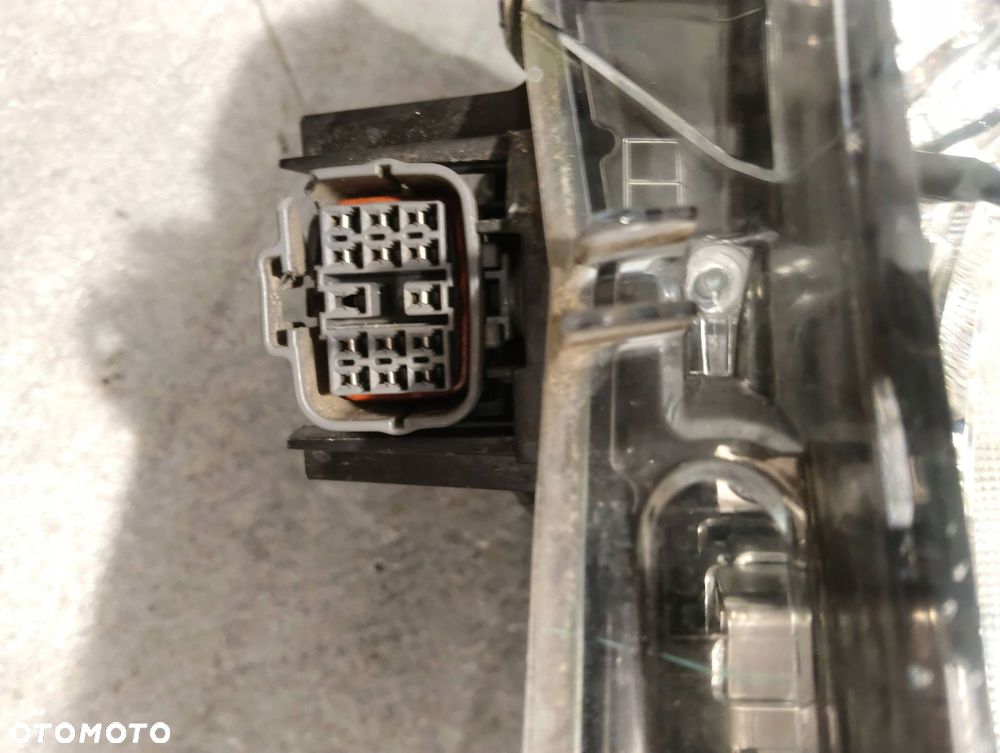 mazda 2 full led przód strona prawa lampa przednia d09k-51030 - 9