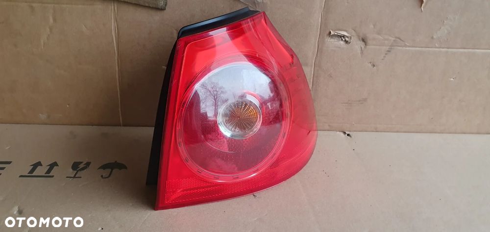 Lampa prawy tył tylna prawa VW Golf V HB 1K6945096N - 1