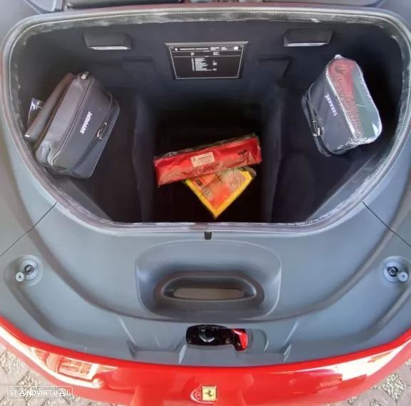 Ferrari F8 Tributo Standard - 26