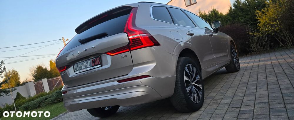 Volvo XC 60 B4 D Geartronic Momentum Pro - 17