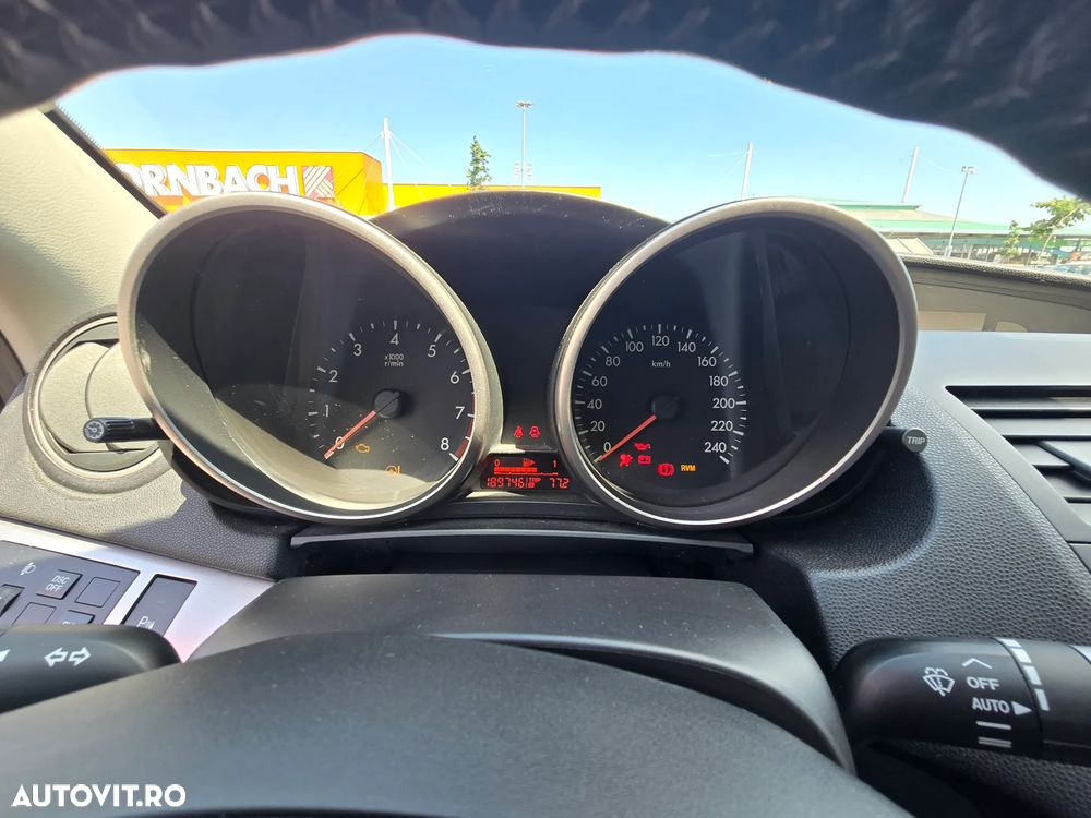 Mazda 3 1.6 Exclusive - 9
