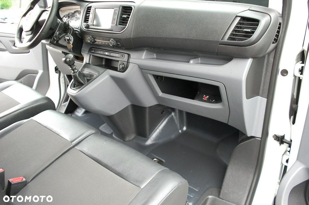 Opel Vivaro - 21