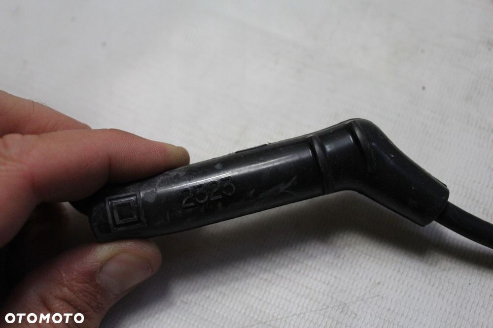 przewody zapłonowe mitsubishi colt v lancer vi 95-03 md332343 - 2