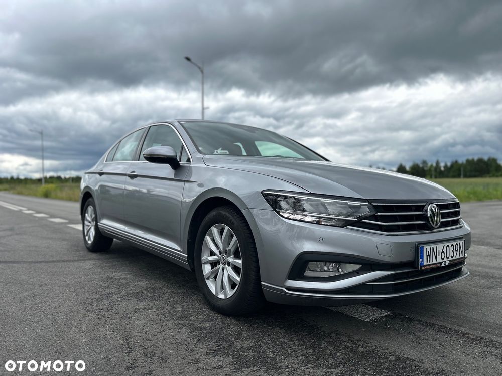 Volkswagen Passat 1.5 TSI EVO Business DSG - 1