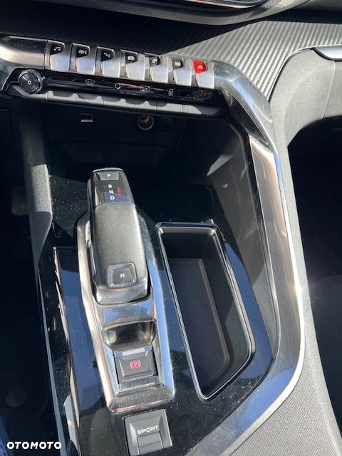 Peugeot 3008 BlueHDi 130 Stop & Start EAT8 Active - 16