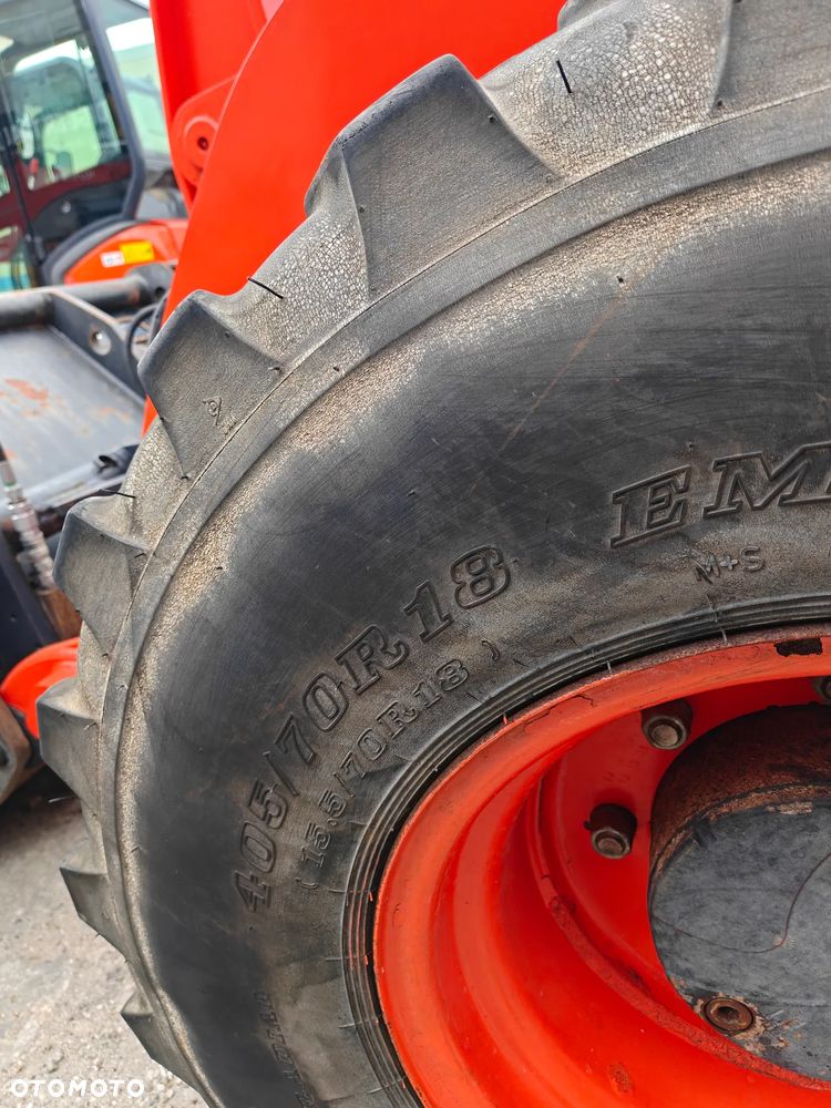 Kubota R090 - 37