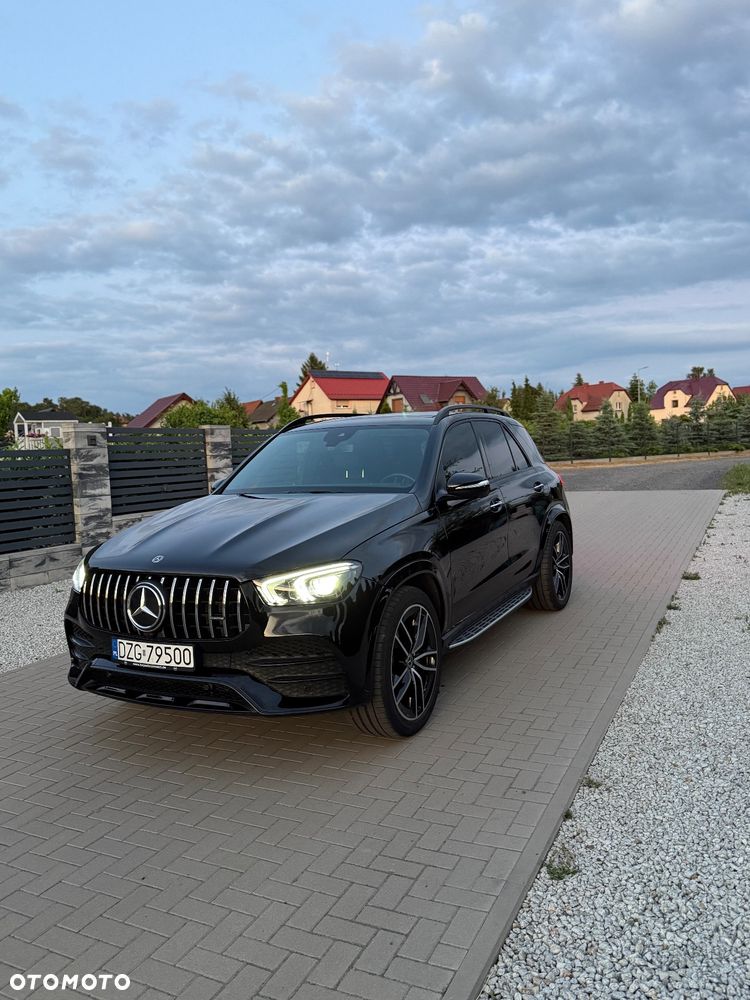 Mercedes-Benz GLE - 1