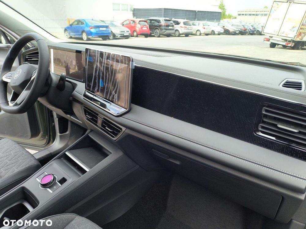 Volkswagen Tiguan - 28