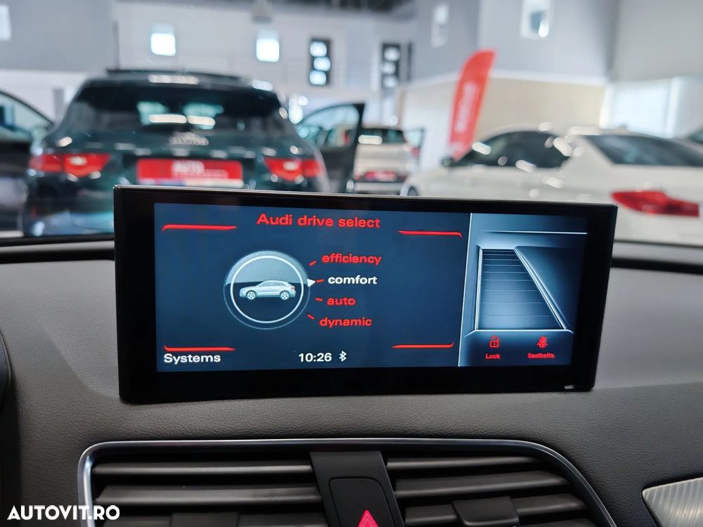 Audi Q3 2.0 TFSI Quattro Stronic Design - 19
