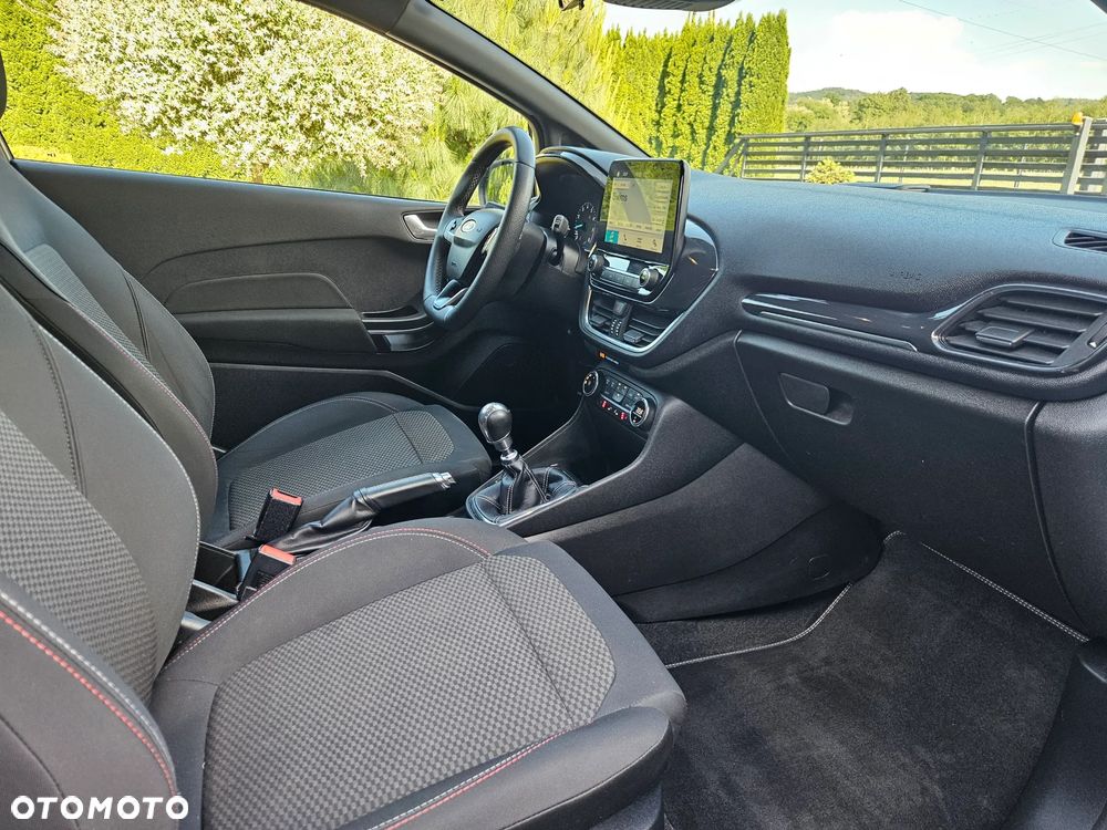 Ford Fiesta 1.0 EcoBoost S&S ST-LINE - 17