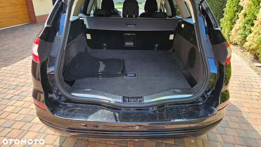 Ford Mondeo - 23