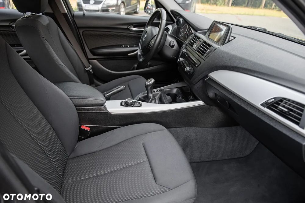 BMW Seria 1 - 18