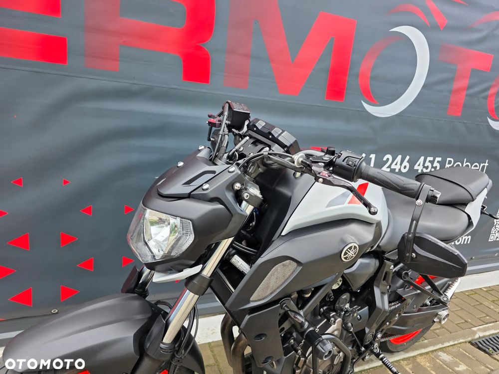 Yamaha MT - 13