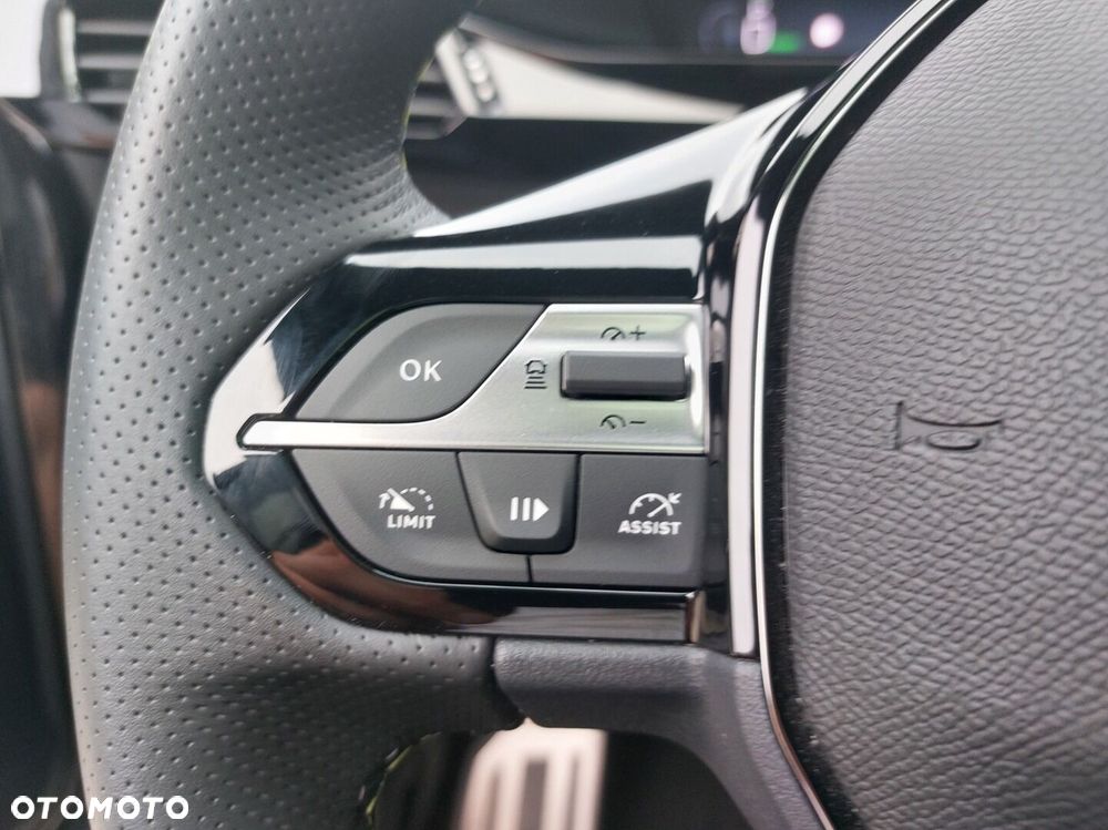 Peugeot 408 - 19