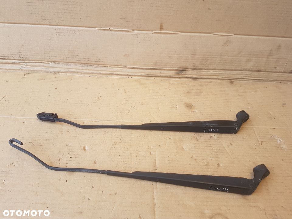 Suzuki Ignis FH 00-03 ramiona wycieraczek szyby przedniej ramię mechanizm - 1