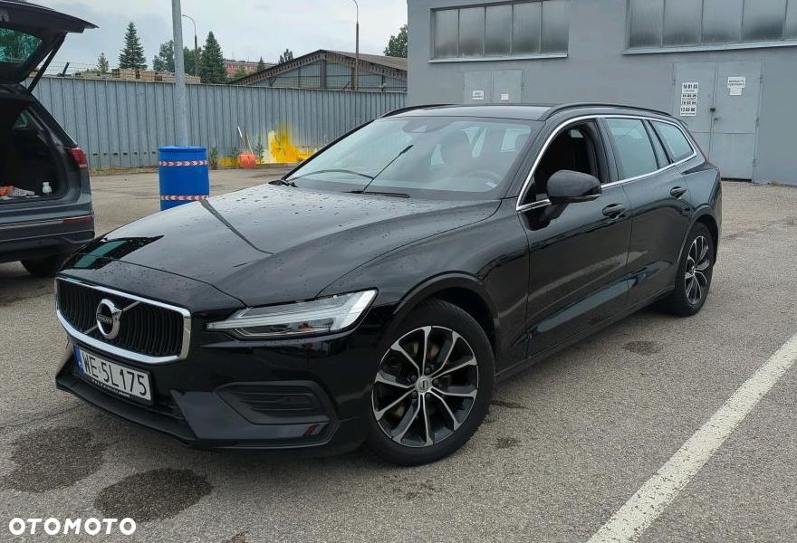 Volvo V60 B3 B Momentum Pro - 1