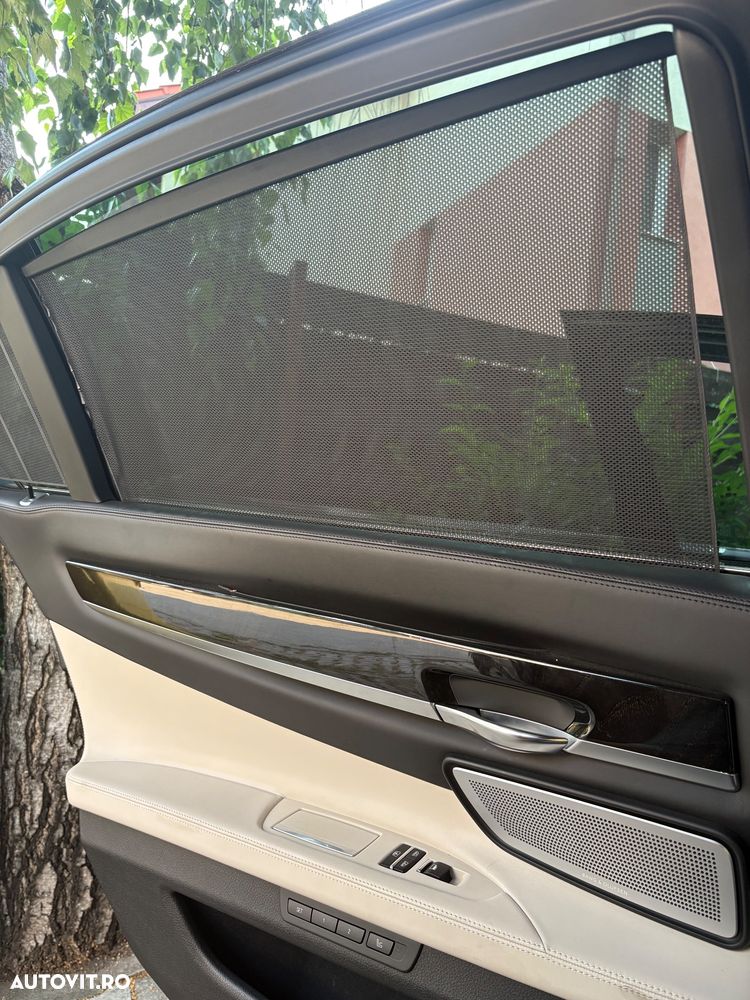 BMW Seria 7 - 18