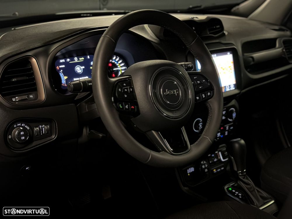 Jeep Renegade - 16