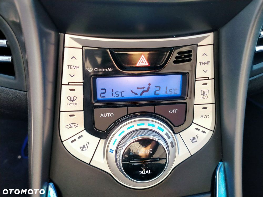 Hyundai Elantra - 19