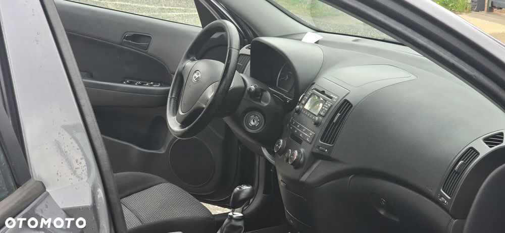 Hyundai i30 1.4 Comfort - 16