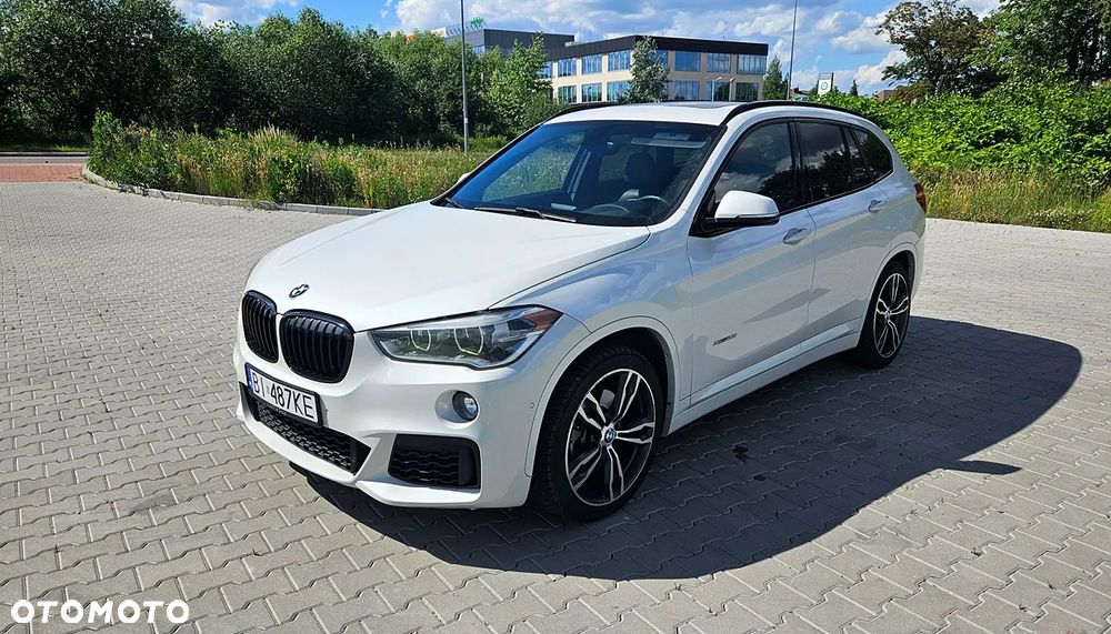 BMW X1 xDrive28i Sport Line - 3